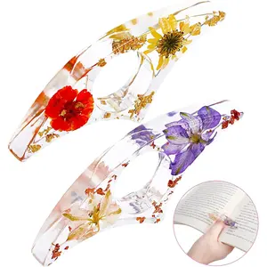 2 Pieces Dried Flower Resin Book Page Holder Transparent Thumb Ring Page Holder Handmade Personalized Flower Resin Bookmark Reading Accessories Gift for Teachers Book Lovers Literary