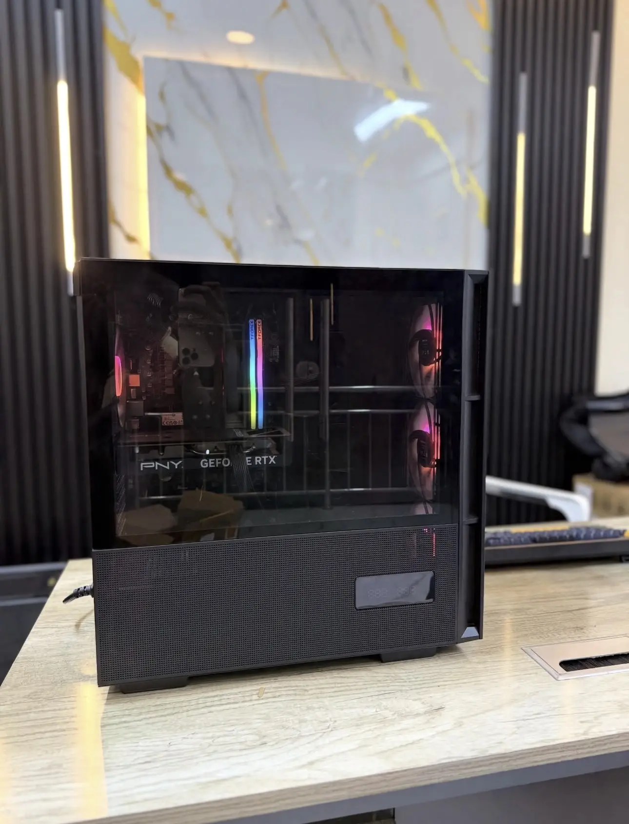Intel Core i7-12700F Processor NVIDIA GeForce RTX 4060 8GB Graphics 4 16GB DDR4 High-Speed RAM 1TB Kingston NV2 M.2 NVMe SSD