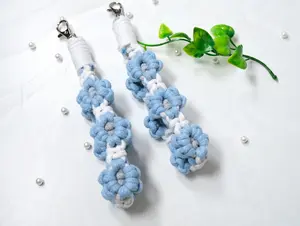 Handmade Original Design Macrame Daisy Wristlet Phone Strap Short Wristlet Keychain Phone Strap Accessory Charm Lanyard