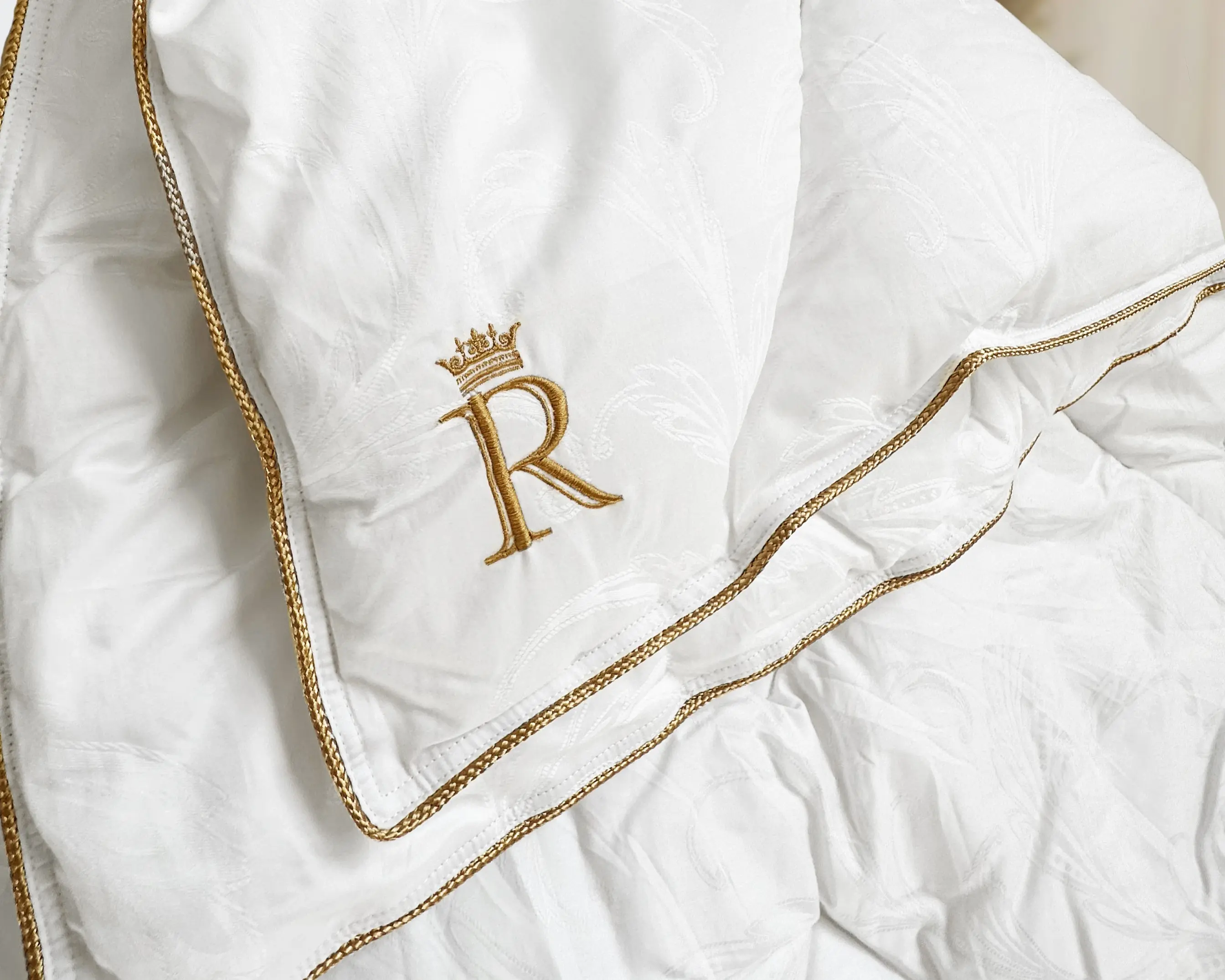 Royal Therapy Comforter, Duvet Insert, Down Alternative Blanket, Comforter Duvet