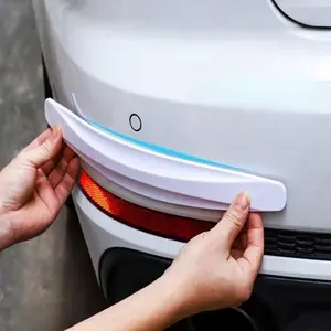 Car Front and Rear Bumper Anti Collision Strip, Body Doors Rear Trunk Carbon Fiber Anti Scratch Collision Decorative Strip, Car Exterior Accessories, Universal Car Sticker