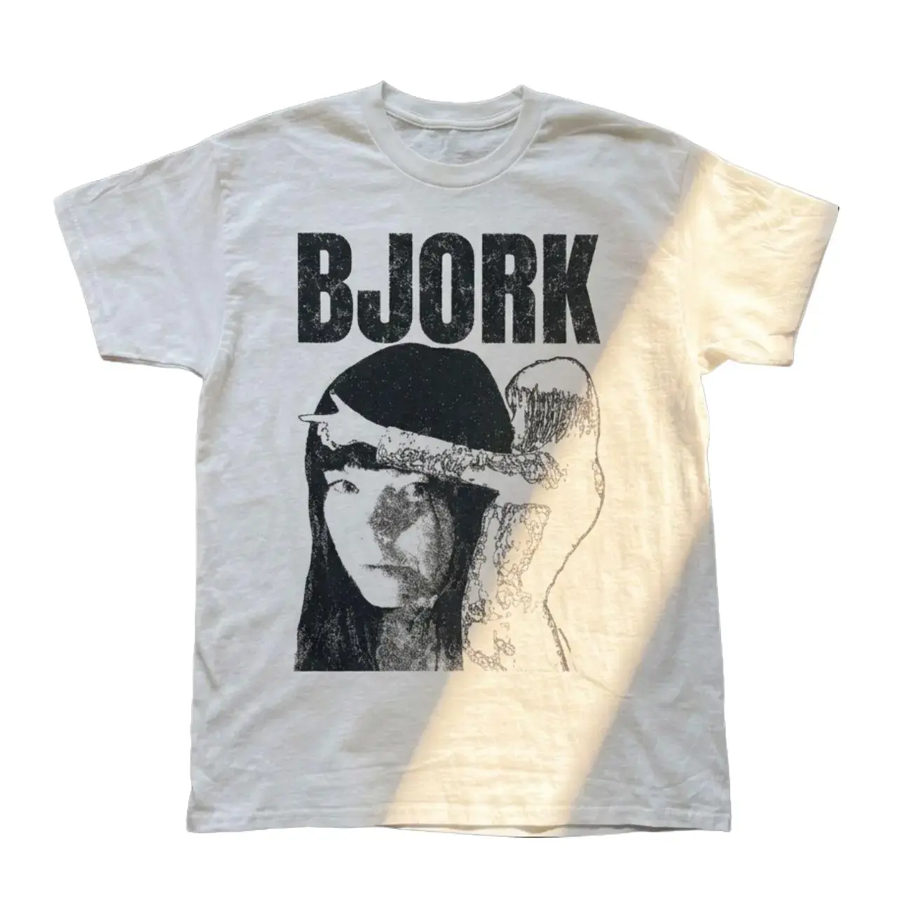 Björk Graphic T-Shirt, Vintage Alternative Music Band Tee, Unisex Cotton Shirt, Retro Y2K Indie Pop Graphic T-Shirt, Iconic Music Fan Gift