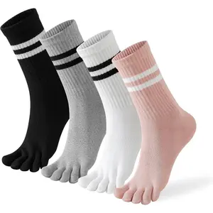 Toe Socks Women Five Fingers Crew Socks for Running Athletic Hiking Comfort Toe Separator Barefoot Sock 4 Pairs