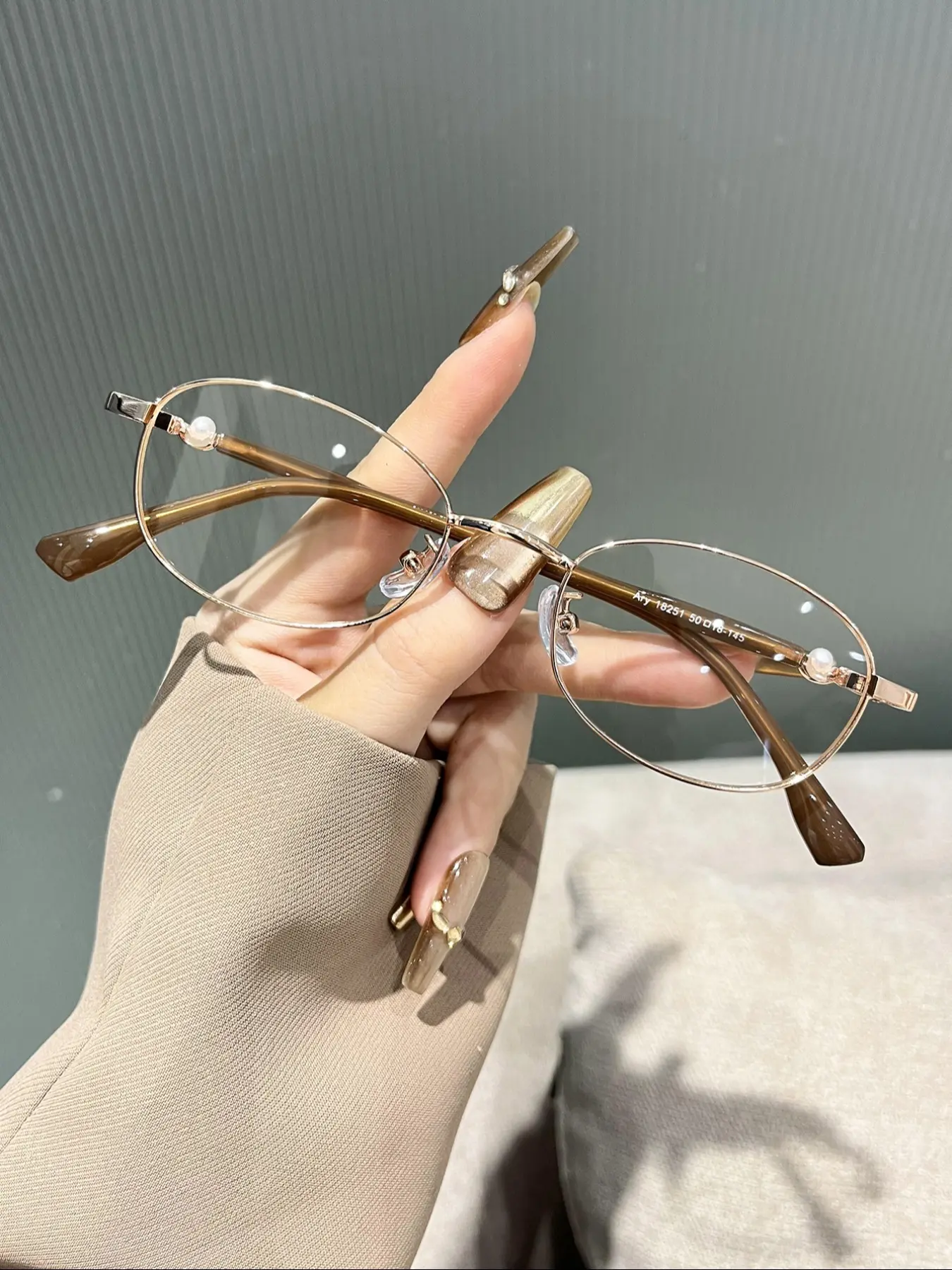 Women's Oval Metal Frame Glasses, Cute Preppy Style Decorative Flat Lenses, Fashionable Eyewear for Women, Trending Glasses, Stylish Glasses, Perfect for Daily Wear