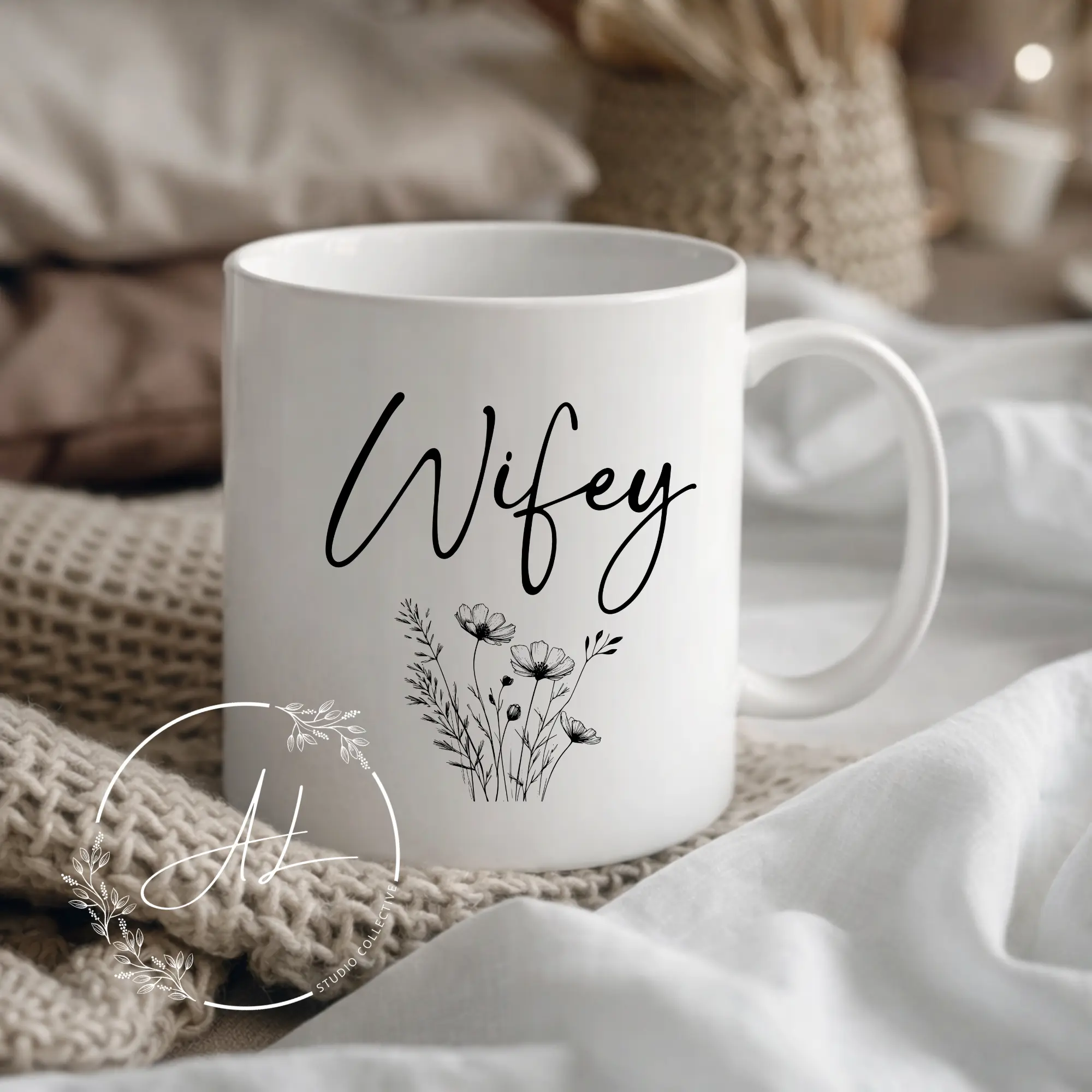 Personalized Floral Name Ceramic Mug – Custom Script Name Coffee Cup (11oz/15oz)