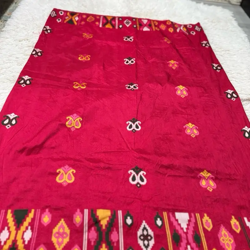 Soft Silk dhaka saree with unstitched blouse piece
