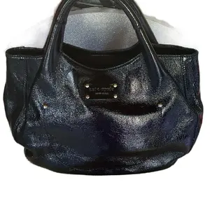 Kate Spade New York Black Pre-loved Shoulder Bag with Adjustable Straps and Classic Design