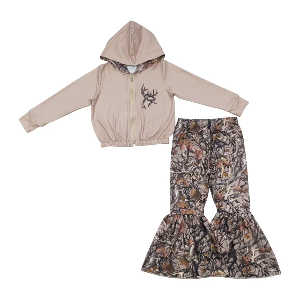 Girls' 2-Piece Milk Silk Camouflage Set Outfit, Elk & Tree Print Hooded Top with Zip Closure and Matching Flared Pants, Hooded Set