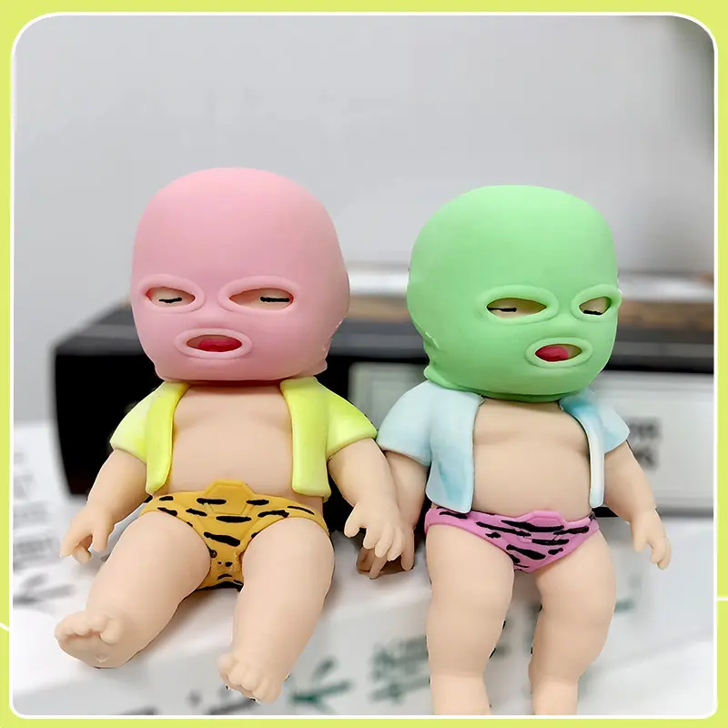 Brown bandit doll (black hat + orange clothes)