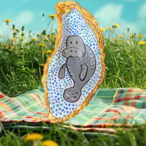 Oyster Shell Trinket Dish/Ring Holder/Gift Large with Cartoon Oyster Design and Decorative Edge