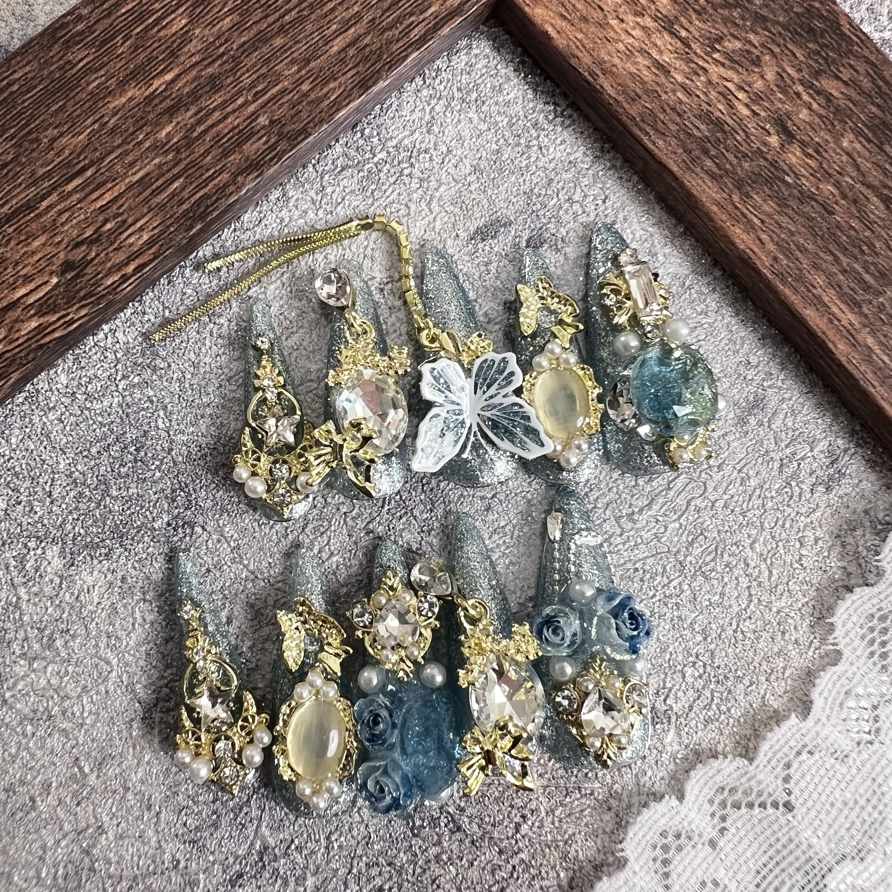 Luxury Press On Nails