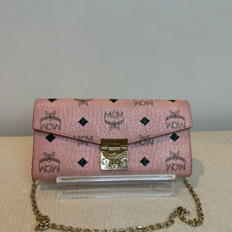 Pre-owned MCM Leather Small leather goods pink wallet on chain