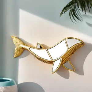 Resin Whale Wall Decor, Creative Mirror-Faced Whale Sculpture, Home Decoration Art Craft, Special Design for Wall Hanging & Photography Props, Creative Modern Decoration