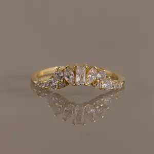 Diamond Curve Cluster Ring by Caitlyn Minimalist - Cubic Zirconia Diamond Eternity Crown Ring - Vintage 18K Gold Plated Engagement Ring - Art Deco Jewelry - Bride Gift