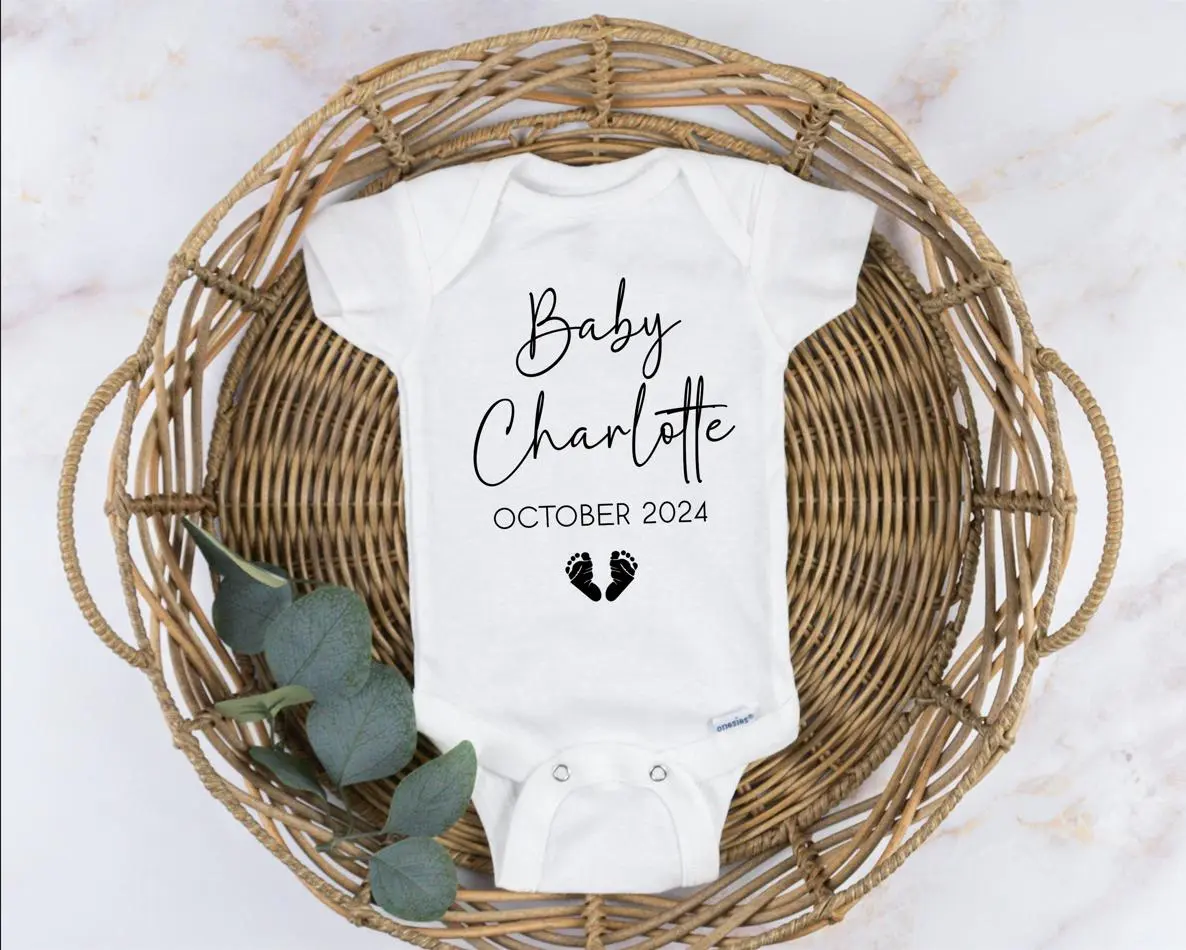 Custom Gift: Personalized Baby Announcement Onesie, Minimalist Baby Coming Soon Bodysuit - Message Birth Date and Baby's Name, Baby Clothes, Coming Home Cute Outfit, Funny Baby Onesie BodySuit, Gift for kids, Gift for new moms