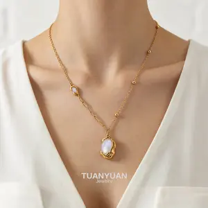 Tuanyuan Jewelry Elegant Gold Necklace with White Shell Pendant — A Stylish Accessory for Women