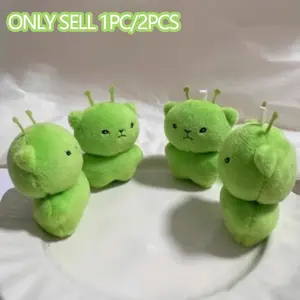 Mini Alien Cat Plush Keychain, Cute Cartoon Pendant for Couples, Soft Fuzzy Charm for Backpacks, Perfect Gift Decoration