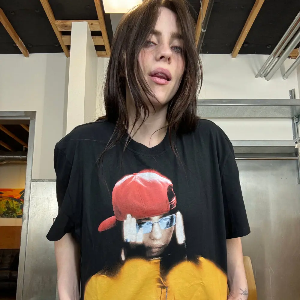 Glasses HIT ME HARD AND SOFT: THE TOUR 2025 Black T-Shirt