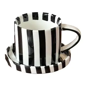 2-Set European Vintage Classic Hand-Painted Ceramic Mug & Saucer - Heat-Resistant Non-Slip, Dishwasher Safe, Perfect Valentines Day Gift for Coffee Lovers, Tableware