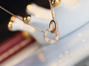 Zyrono: High-end imported necklaces, sparkling and exquisite jewelry for women, celebrating love.