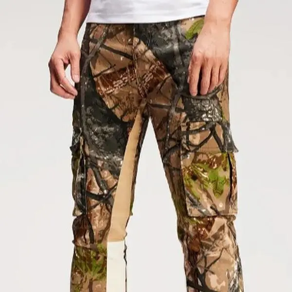 Slim-Fit Camouflage Pants With Vintage Leaf Print