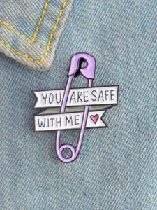 Trendy Letter & Love Heart Pattern Hollow Out Pin Design Alloy Brooch, Cute Trendy Clothes Brooch, Fashion Kawaii Accessories for Women & Men, Fashion Accessory