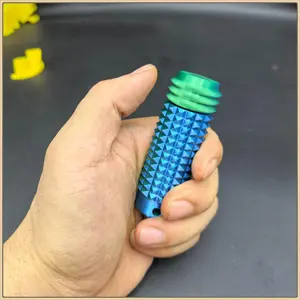 Vibrant Spiky Grippie Keychain - Rotating Fidget Spinner for Stress Relief, Compact Mini Toy for Adults & Teens, Perfect Anxiety Management Tool