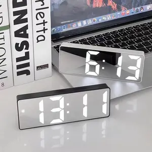 1pc LED Electronic Alarm Clock, Simple Style Mirror Clock, Battery Operated and Plug-In Dual Use, Office Desk Decor, Bedroom Bedside Table Decoration