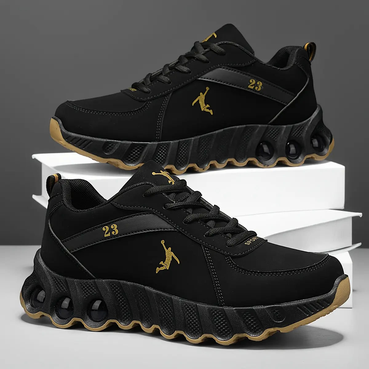 Outdoor Running Casual Trainers Men Women Breathable PU Upper Lightweight Sneakers Black White Gold