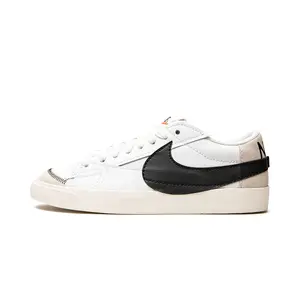 Blazer Low 77 Jumbo "White Black Sail" DN2158 101