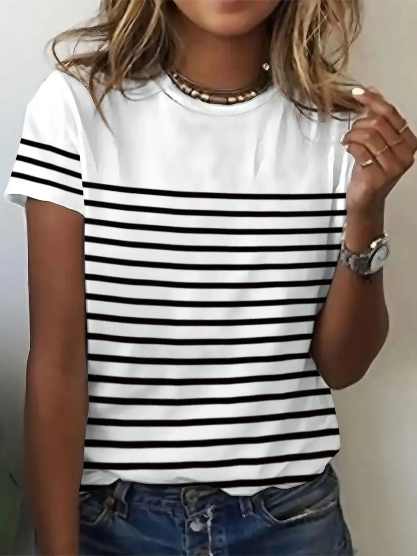 Women's outdoor top, summer new Casual Fashion style, Print pattern design, multi-color stripes, white, navy blue, outdoor wear, women's Short Fitted Round neck T-shirt