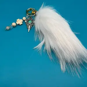 White faux foxtail with clip keychain chain