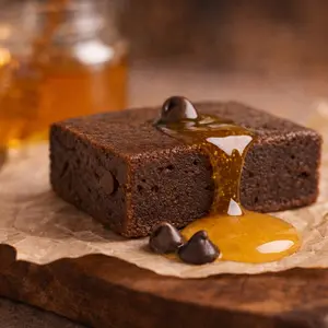 Honey-Sweetened High-Protein Brownies and Blondies Snack