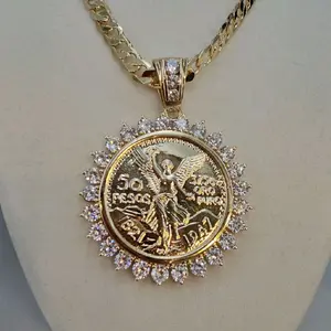 (BBB7) (C48) 14K Goldplated  centenario estrella incluide chain.