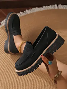 Women's Gingham Textile Loafers, Wide Fit Comfortable Shoes, Rubber Sole, All Season Fashion Footwear, Perfect for Commuting