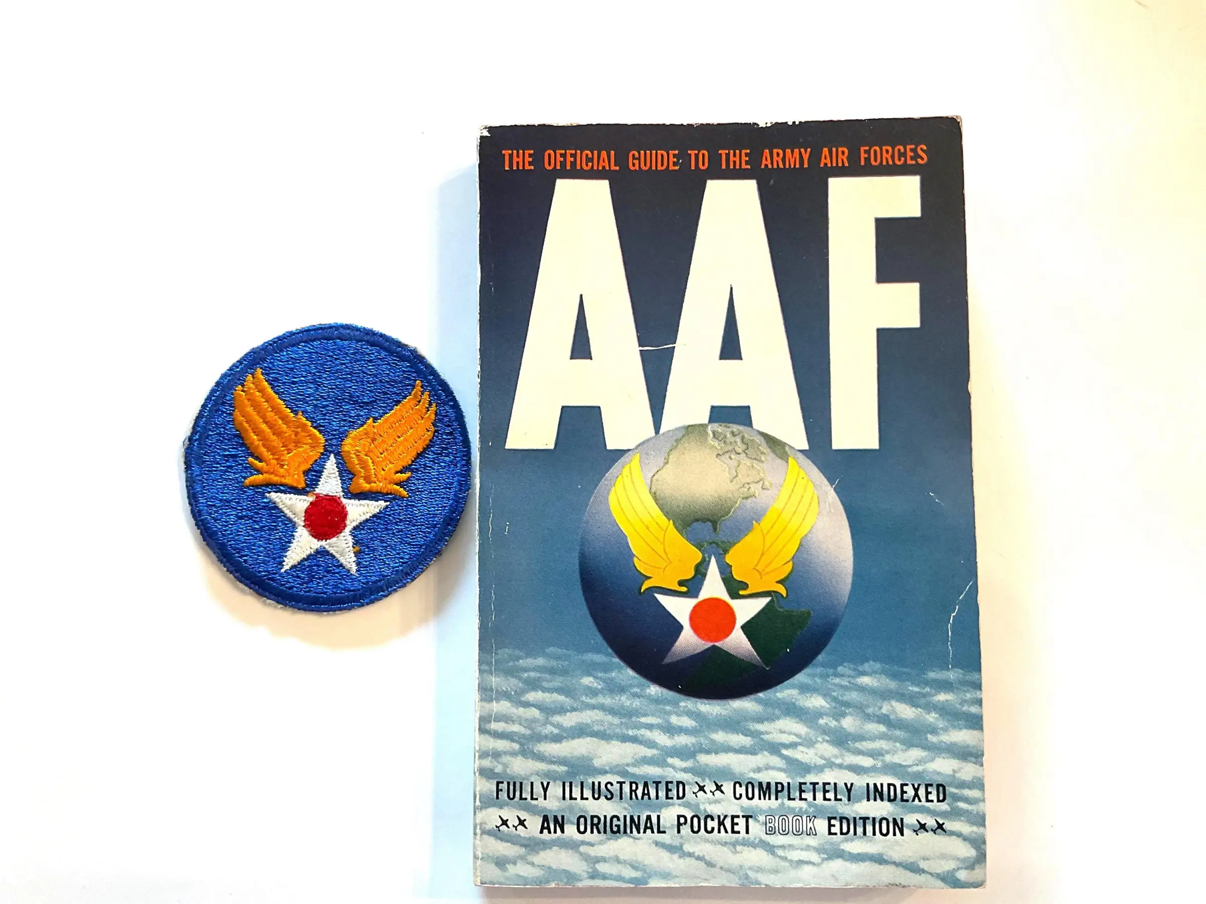 WWII Aviation Collectible Set: AAF Guidebook & Original Patch