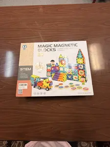 Magic magnetic blocks