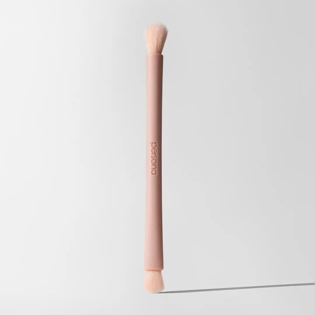 Apply and Blend Makeup Brush