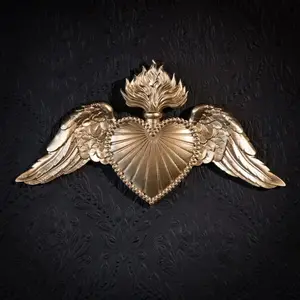 Vintage Angel Wing Heart Wall Decor, Artistic Baroque Art Decoration for Living Room Bedroom Hallway Gallery, 7 Inch Gothic Flame Heart Plaque, Ornaments