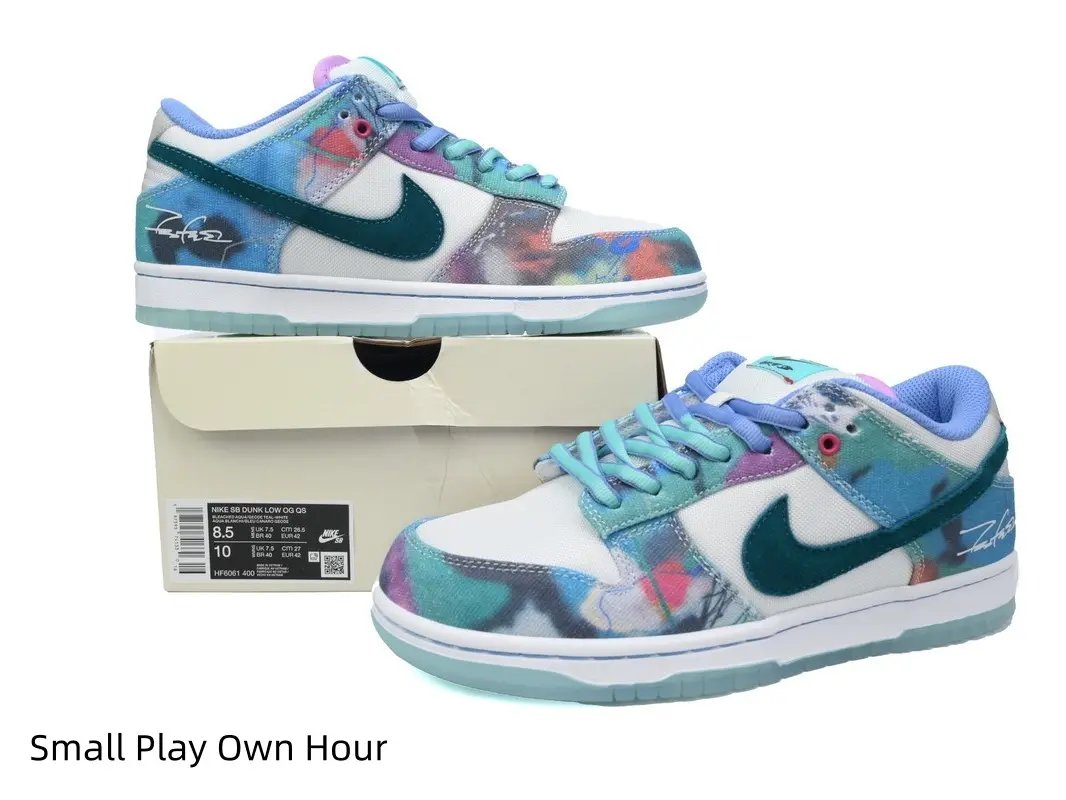 Indie Art Rainbow Graffiti Tie Dye Canvas Low Top Skate Sneakers Unisex, Abstract Printed Canvas Upper & Cushioned White Foam Midsole #SkateShoes #StreetSneakers #ArtKicks