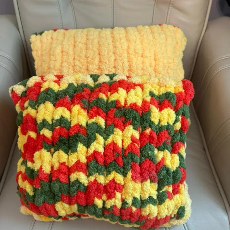 Handmade Chenille Standard Pillows, Synthetic Cushion, Machine Washable Home Decor Element, Decorative Textile Accessory
