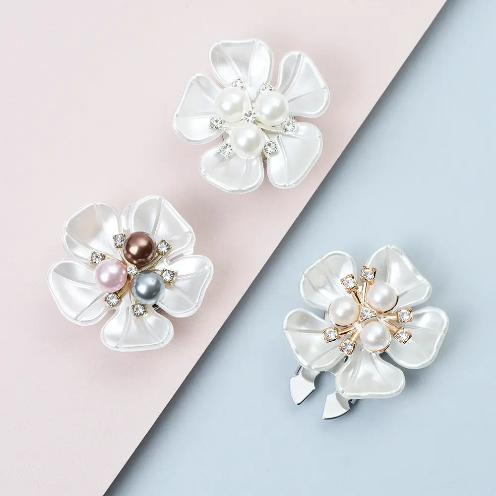 2Pcs Imitation Shell Pearl Petal Flower Button Cover Luxury Shirt Sleeve Button Elegant Copper Cufflinks Accessories for Women