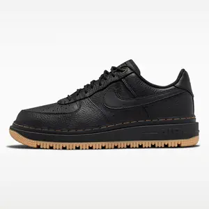 NIKE Mens Air Force 1 Lifestyle Sneakers Luxe Low Triple Black Bucktan Gum Shoes DB4109-001