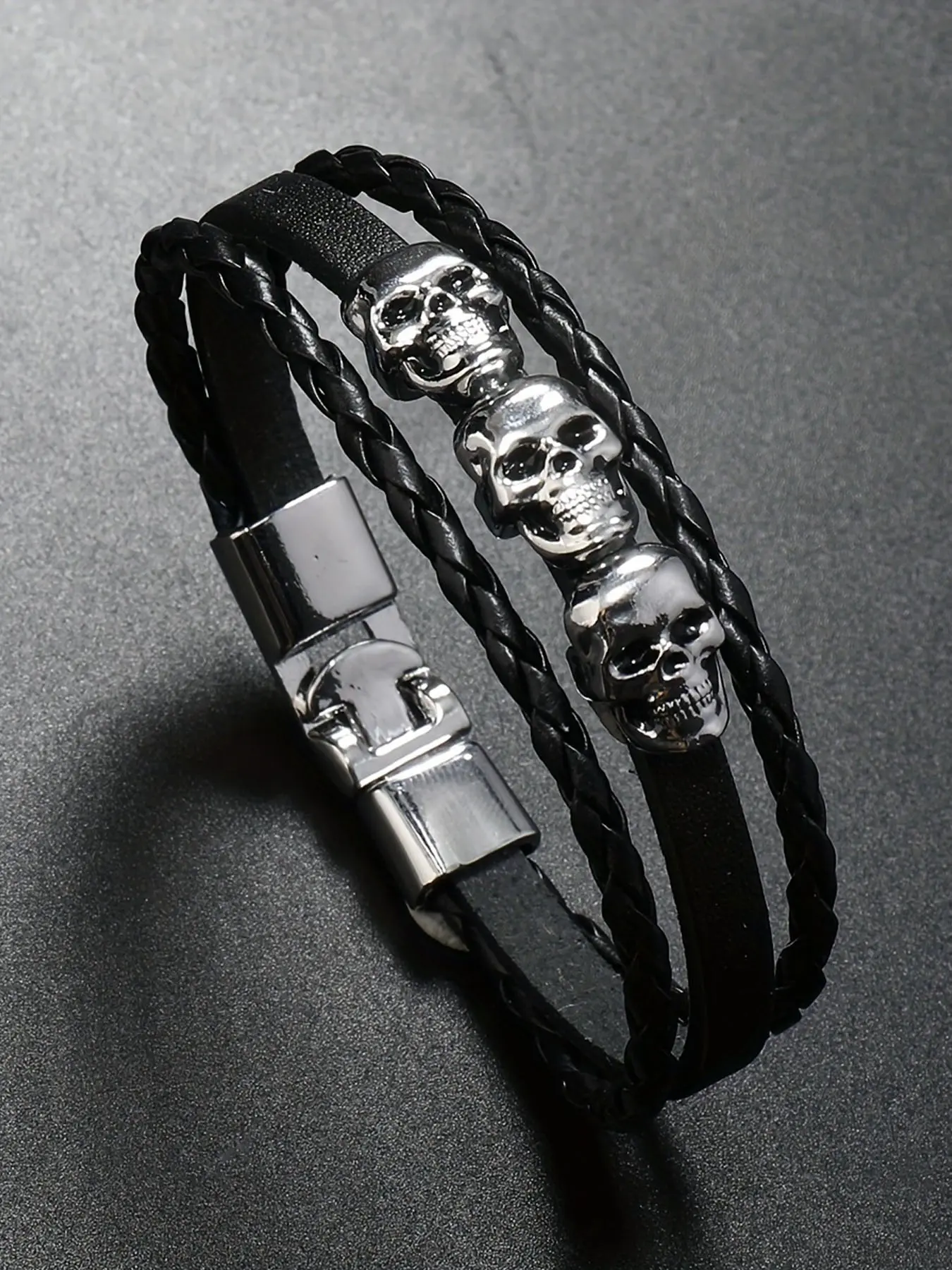 1pc Men's Buckle Punk Style Bracelet With Skull Halloween Gift Gothic Jewelry, Fashion Cool Accessories