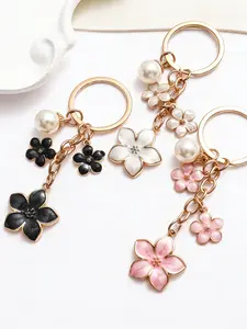 Pearl Flower Bag Charm High-Quality Realistic Accessories Sweet And Cute Stylish And Versatile Artificial Cherry Blossoms A Must-Have For The Refined Girl Birthday Gifts & Gifts For Friends Bag Chain Accessories Purse Charms