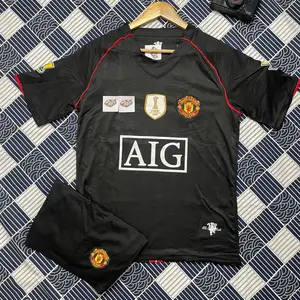 Manchester United Retro 2008 Football Kit