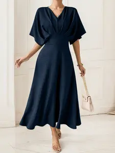 Elegant Women's V Neck Batwing Sleeve Woven Dress with Waist Pleats, Five-Quarter Sleeves and Zipper Closure for Classy Look, Casual Wear, Womenswear