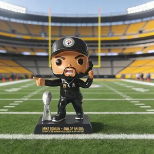 Resin Rugby Coach Statue Sculpture Home Decor Craft, Perfect for Rugby Lovers, Unique Sports Fan Gift Idea, High-Quality Resin Material