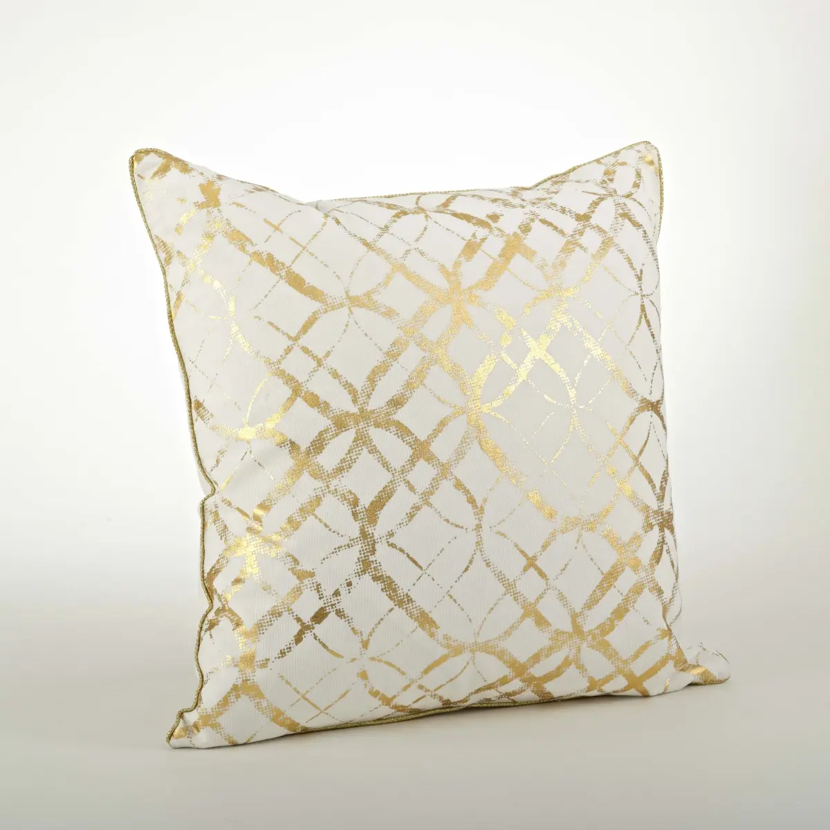 Saro Lifestyle 9283.GL20SP Luxury Patterned Standard Pillow, 20 in. Metallic Foil Print Poly-Filled Gold Throw Pillow, Luxury Patterned Standard Pillows