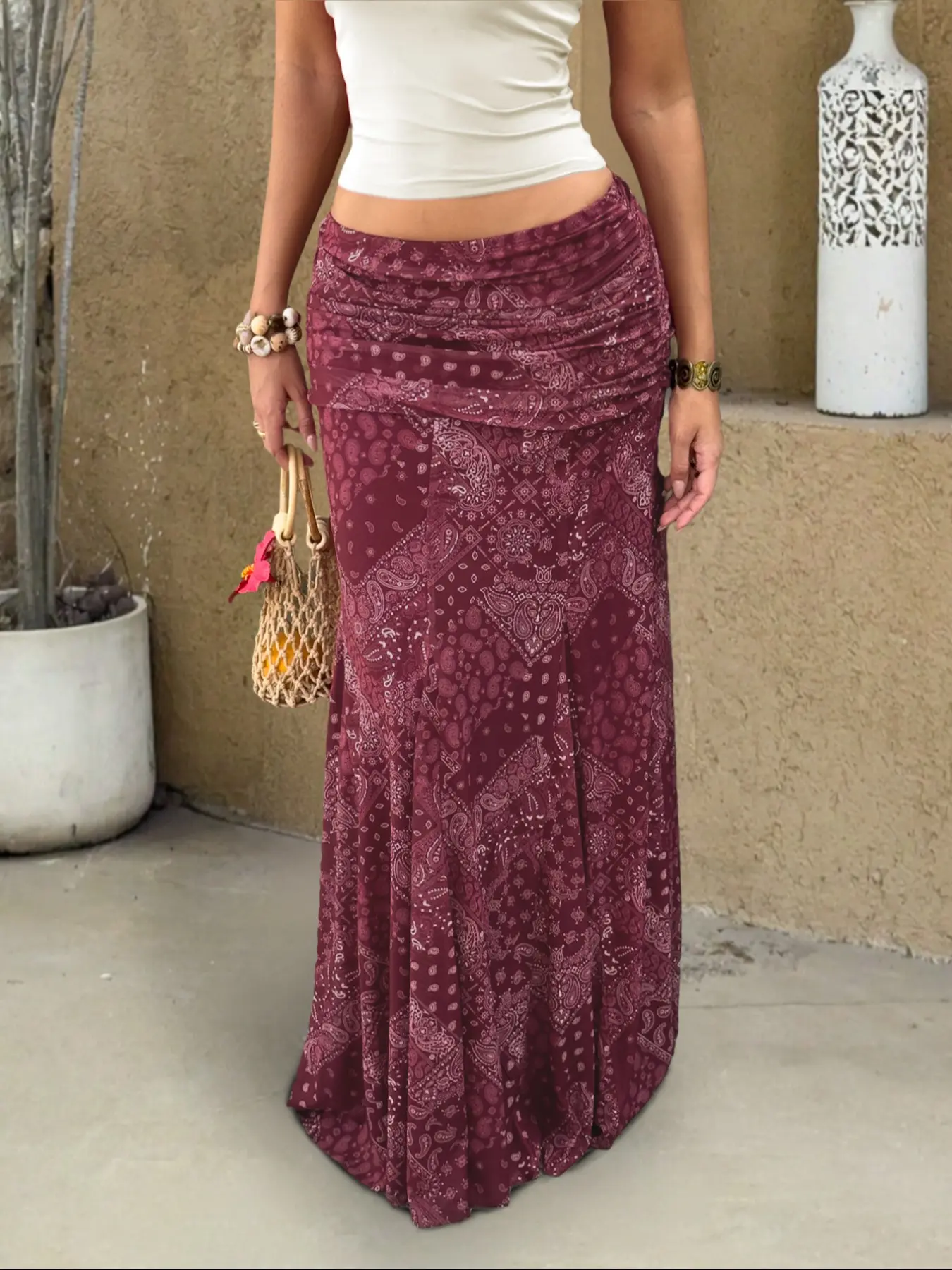 Women Boho Paisley Maxi Skirt High Waist Ruched Slim Fit Vintage Printed Long Skirt Flowing Stretch Soft Fabric Breathable Lightweight Casual Vacation Beach Holiday Party Date Daily Wear Chic Y2K Streetwear Fashion Essential Bottom